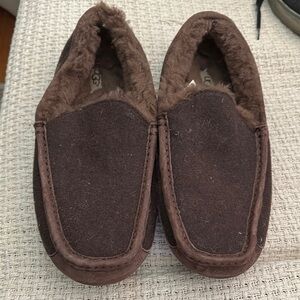 UGG Chocolate Fleece-Lined Slippers 12 mens